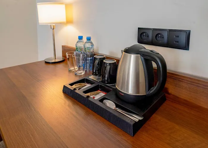 Hit Hotel